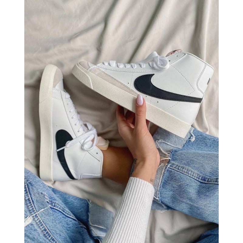 Nike Blazer  Mid 77